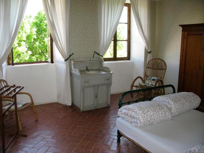 ホテル Le Relais Des Baronnies Montjay  エクステリア 写真