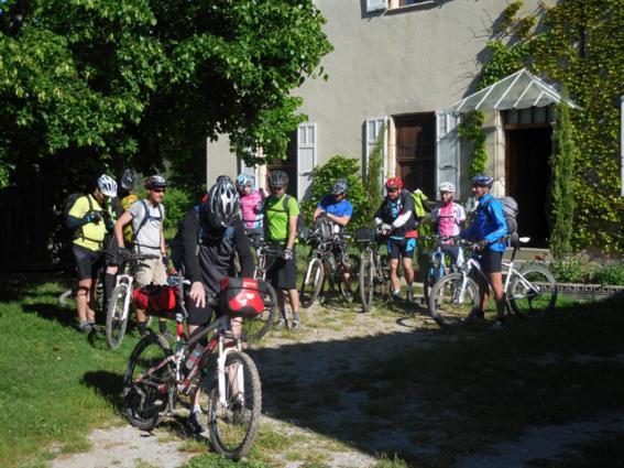 ホテル Le Relais Des Baronnies Montjay  エクステリア 写真