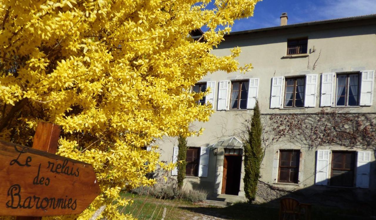 ホテル Le Relais Des Baronnies Montjay  エクステリア 写真